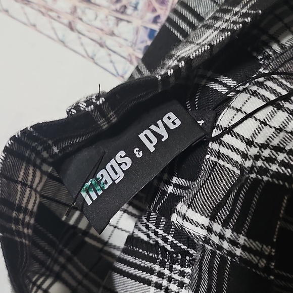 Mags & Pye Black and White Plaid Pants Size 4 NEW - Picture 2 of 5